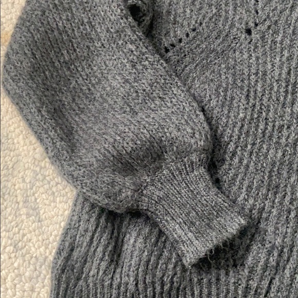 B.P. Grey Crew Neck Sweater - Picture 2 of 4